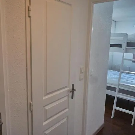 דירה Hauteurs Super - 4 Personnes -piscine & Garage בסה-א-סנט-אנסטאיס