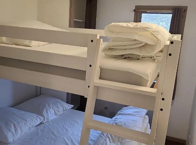 Hauteurs Super - 4 Personnes -piscine & Garage Apartment