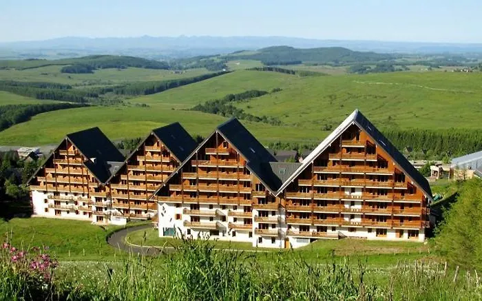 Hauteurs Super - 4 Personnes -piscine & Garage Apartment Besse-et-Saint-Anastaise