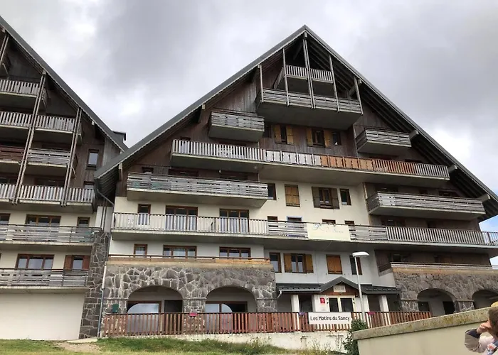 Apartment Hauteurs Super - 4 Personnes -piscine & Garage Besse-et-Saint-Anastaise